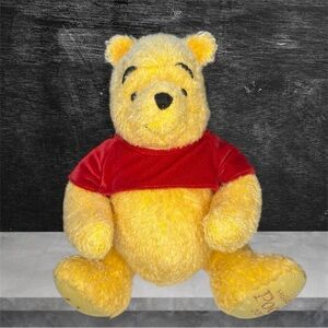 Disney Winnie the Pooh Plush – 2002 Holiday Edition – Collectible Bear